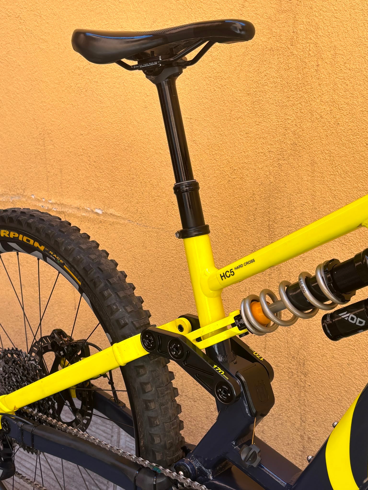 HUSKVARNA Hard Cross HC5