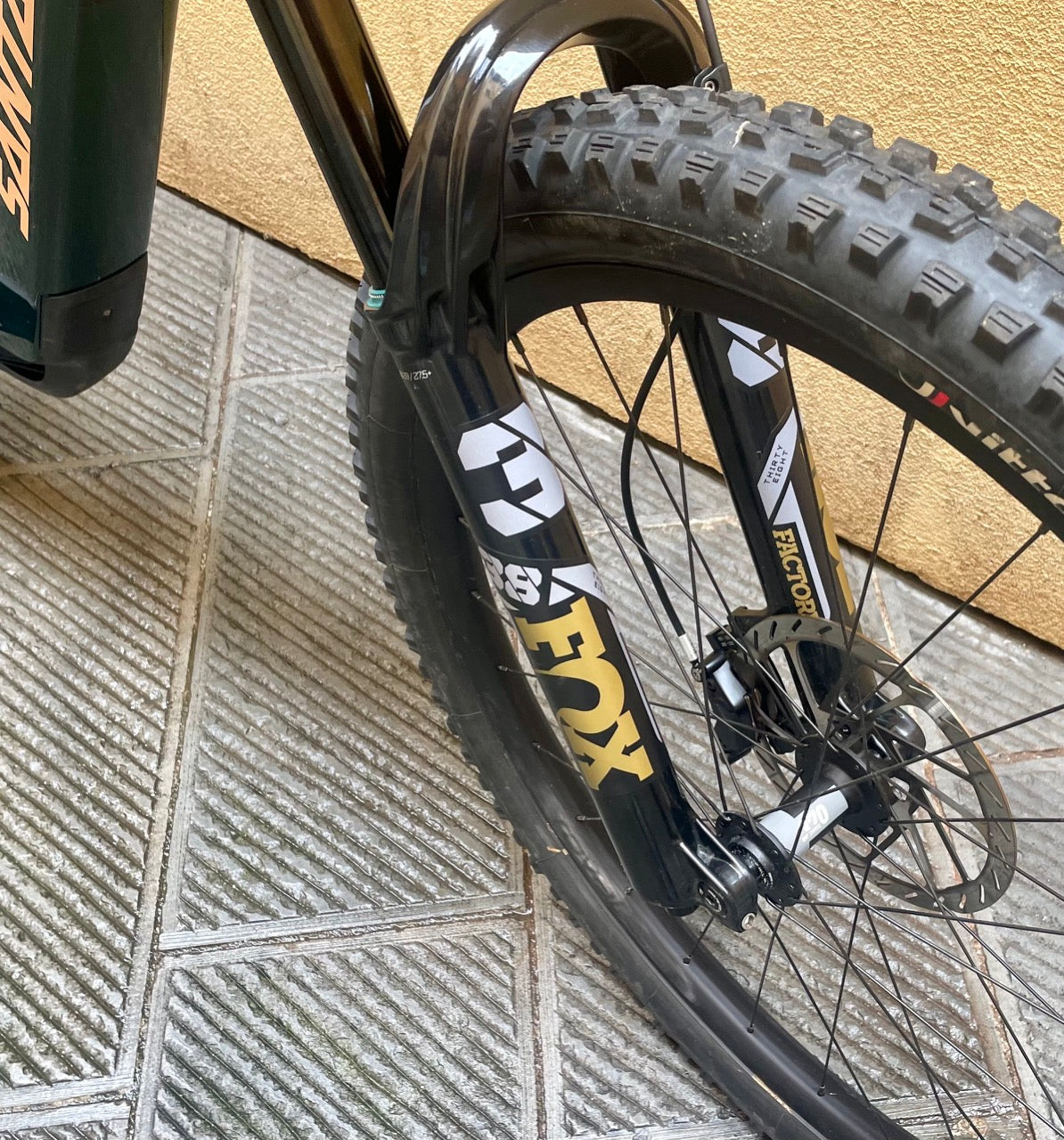 SANTA CRUZ VALA GX AXS