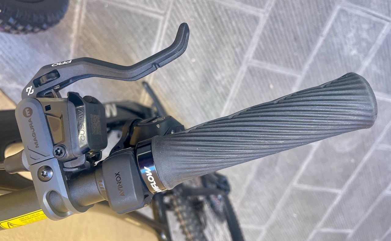 Amflow 2026 PX Carbon