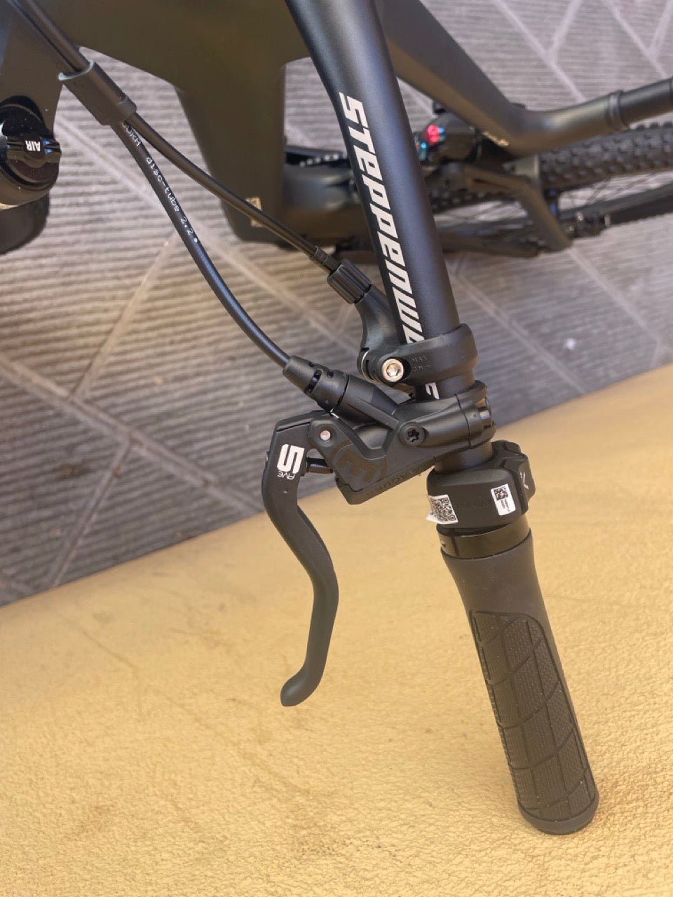 Steppenwolf Tundra 9 | Avinox m2s 130 Nm