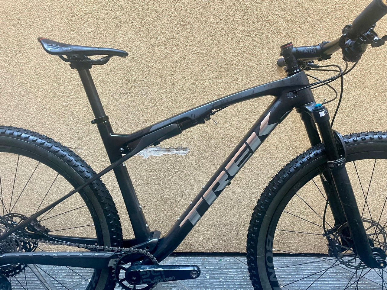 Trek Supercaliber 9.8 XT 12V.